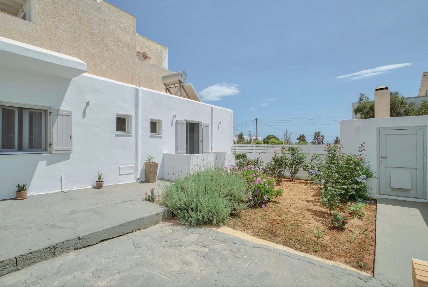 Rose House And Apartment *